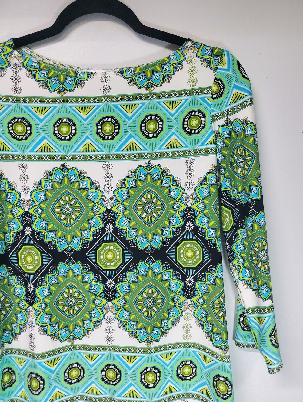 Office Siren Business Casual London Times Medallion Print Stretch Sheath Dress 4 - Picture 3 of 4